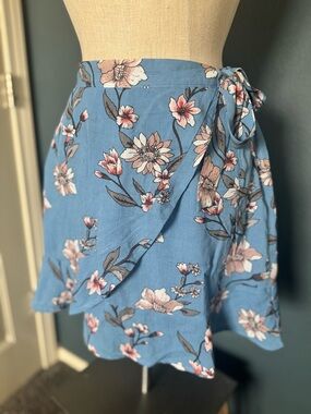 MINKPINK Blue Floral Skirt